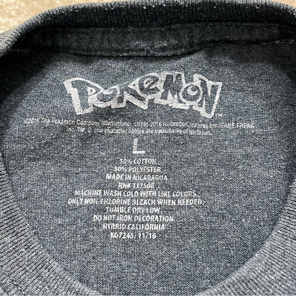 Pokemon Shirt Youth Kids Large Gray Red Pokeball Crew  Neck Tshirt Short Sleeve - Picture 3 of 8